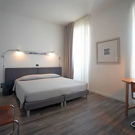 Posta 3* Trieste