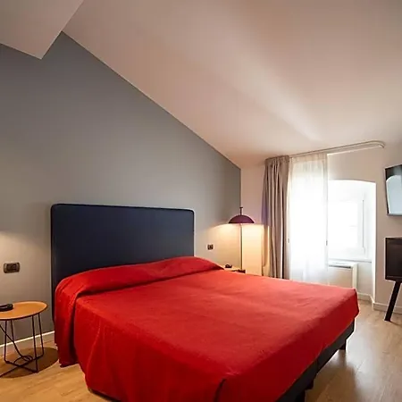 Posta 3* Trieste